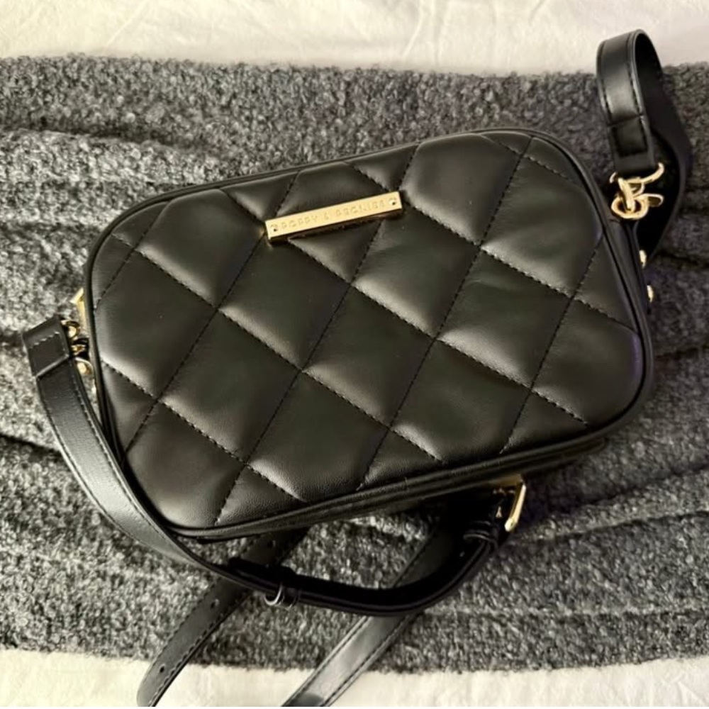 Poppy & Peonies Black Quilted Crossbody Bag